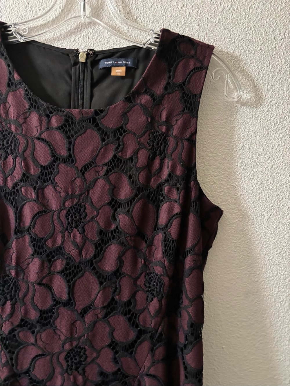 Tommy Hilfiger Lace Fit & Flare Dress - Burgundy Overlay on Black Sz 10